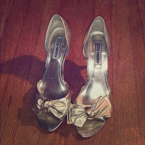 Gold peep toe Steve Madden heels